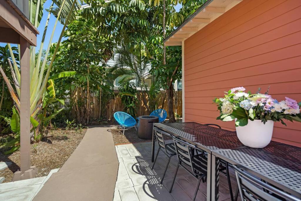 The Julia Place Carriage House Sarasota Exterior photo